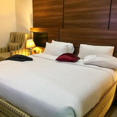 Room In Lodge - Best Western Plus-Ibadan Bagian luar foto