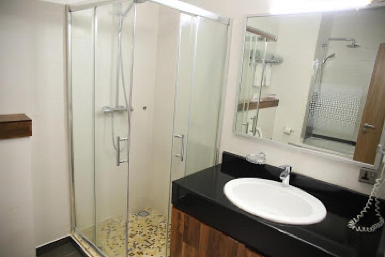 Room In Lodge - Best Western Plus-Ibadan Bagian luar foto