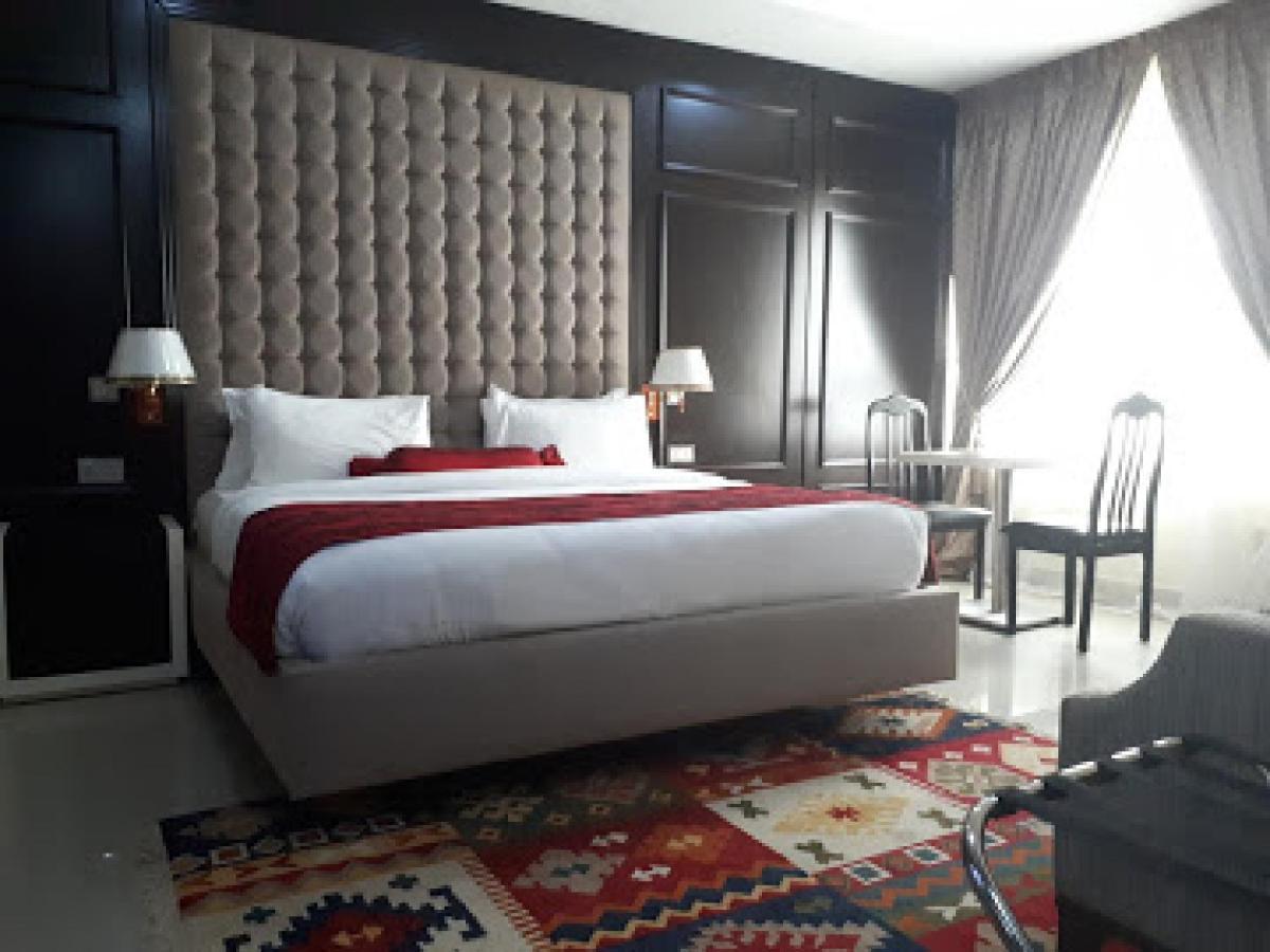Room In Lodge - Best Western Plus-Ibadan Bagian luar foto