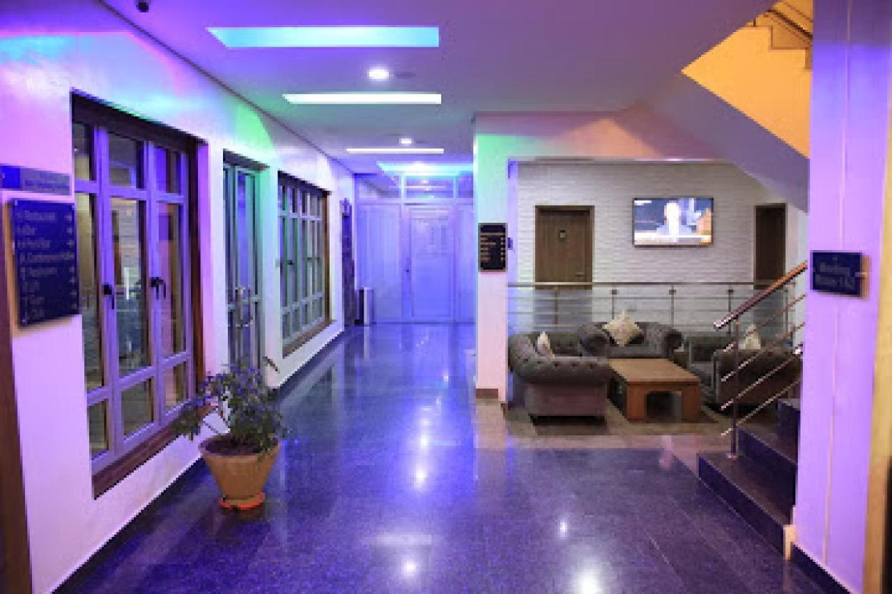 Room In Lodge - Best Western Plus-Ibadan Bagian luar foto