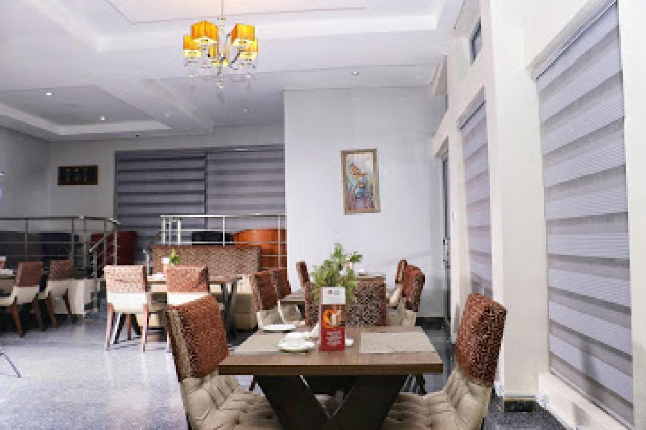 Room In Lodge - Best Western Plus-Ibadan Bagian luar foto